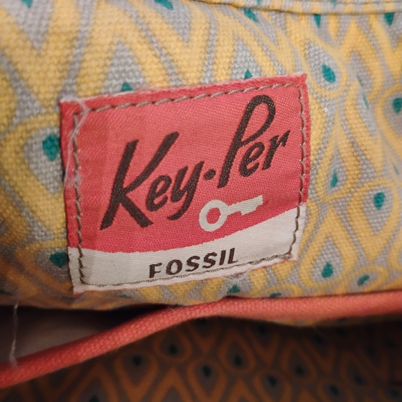 Fossil Key Per City Birds Fabric/Canvas Purse - Picture 8 of 16